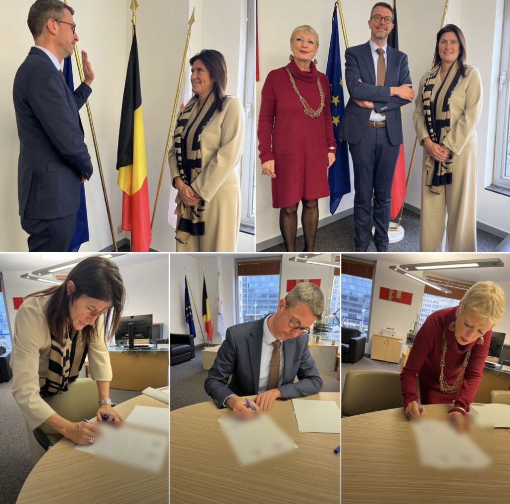 Aujourd’hui, M. André Grenier a officiellement prêté serment en tant que nouvel Administrateur général de Wallonie-Bruxelles Enseignement (WBE) devant Mme Jacqueline Galant, Ministre de la Tutelle sur WBE et Mme Françoise Colinia, Présidente du Conseil WBE. 
WBE lui adresse ses félicitations et lui souhaite pleine réussite dans ses nouvelles fonctions. ©WBE