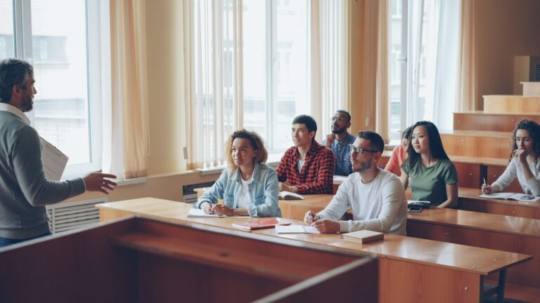 Étudiants à l'université