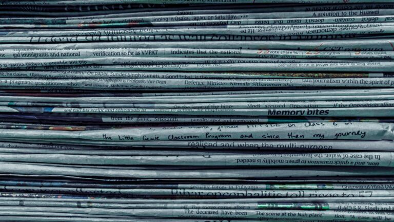 La revue de presse : « On a bien fait de ne pas réformer l’enseignement flamand » – RTBF Actus