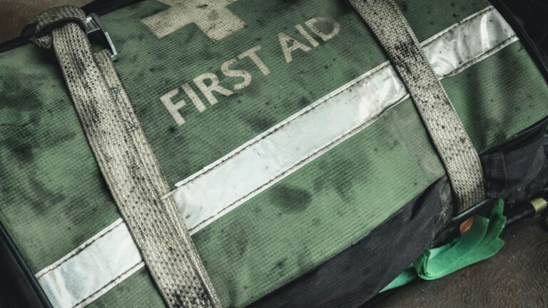 De nombreux élèves de cinquième primaire formés aux premiers soins par les pompiers de la zone VHP – RTBF Actus