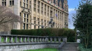 Bâtiment principal de l’Université libre de Bruxelles sur le campus du Solbosch